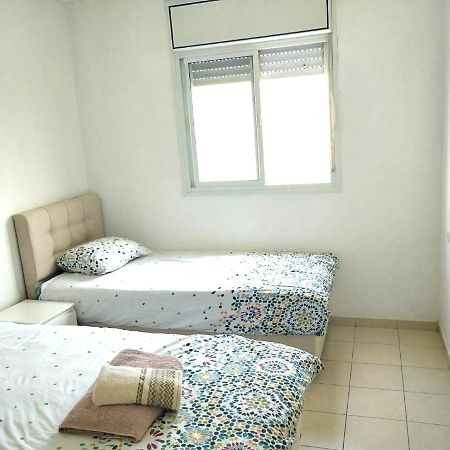 Great Apartment Fully Equiped Ideal For Family Ashdod Luaran gambar