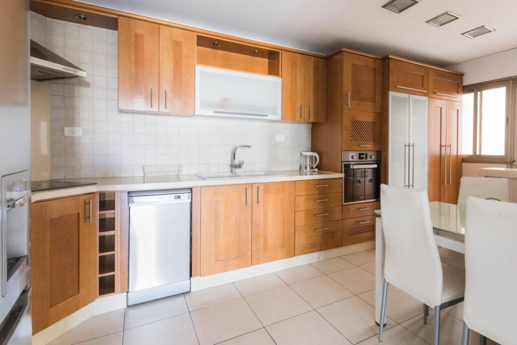 Great Apartment Fully Equiped Ideal For Family Ashdod Luaran gambar